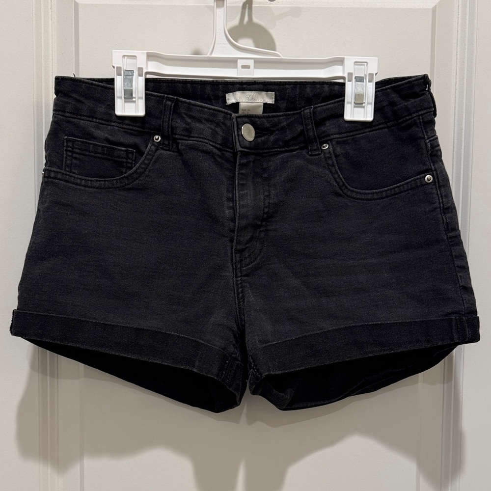 H&M Women's Black Jean Shorts Size 6